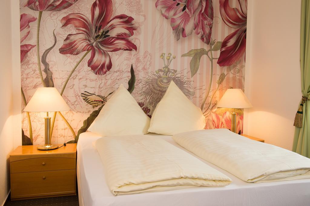 Hotel Leo Muehlhausen Екстер'єр фото