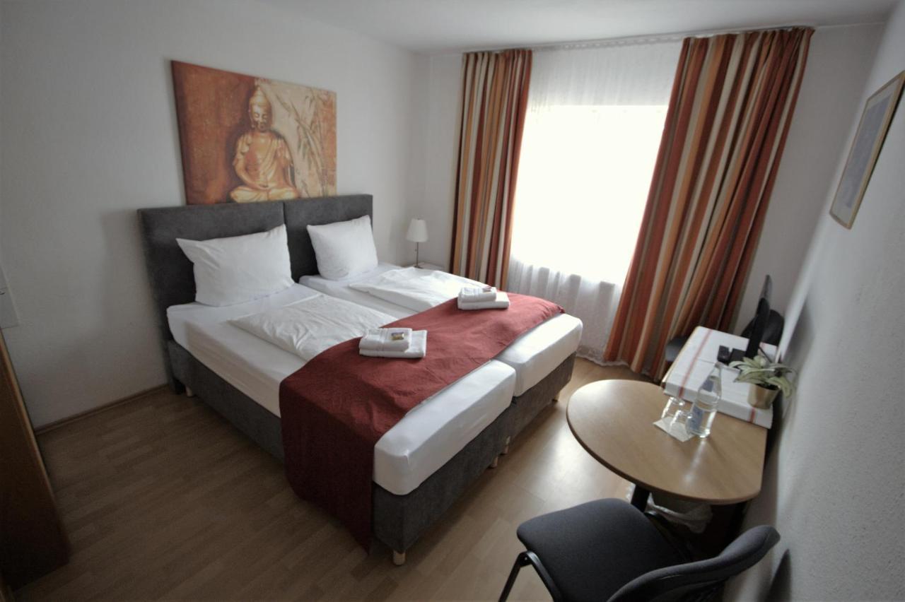 Hotel Leo Muehlhausen Екстер'єр фото