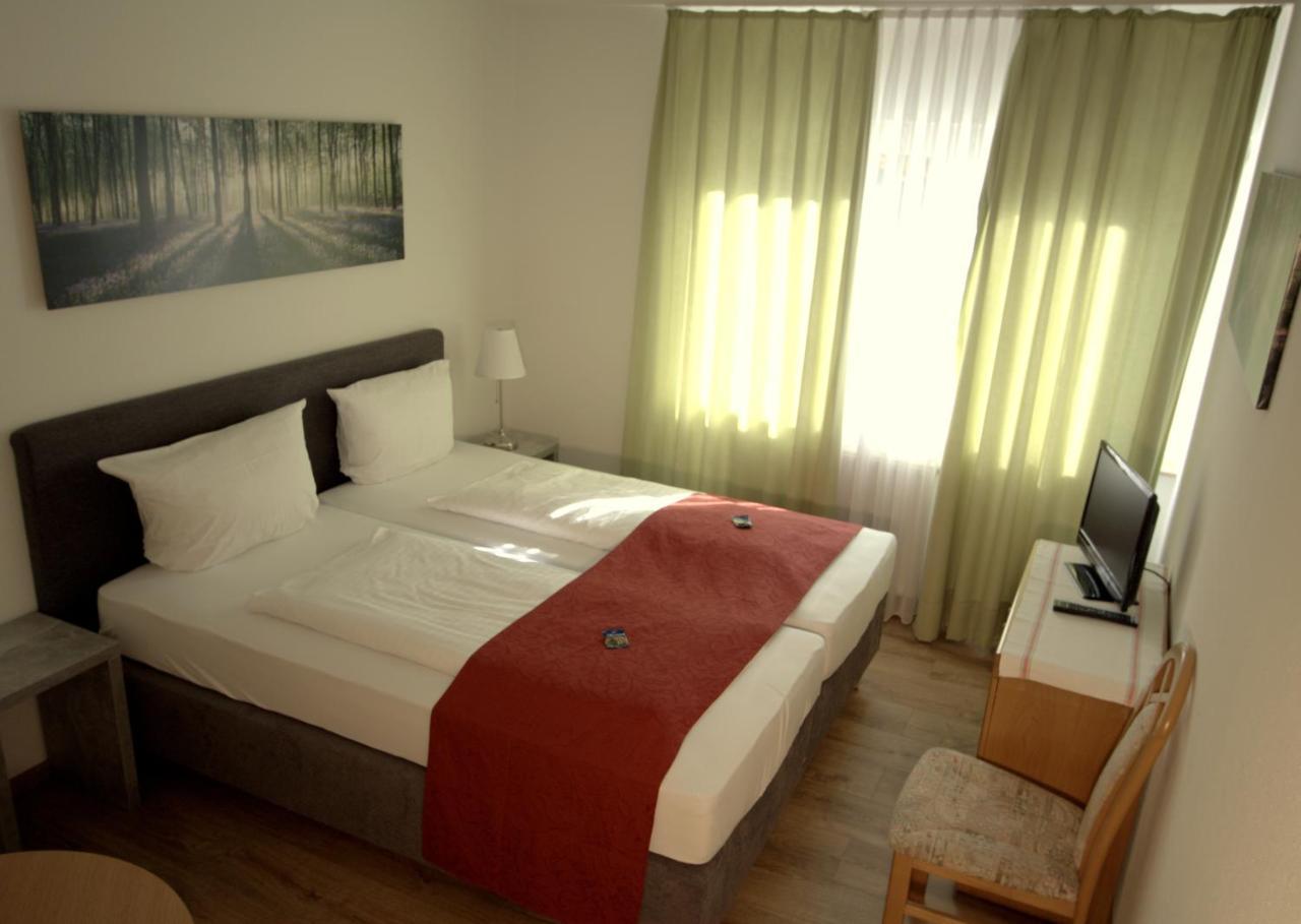 Hotel Leo Muehlhausen Екстер'єр фото