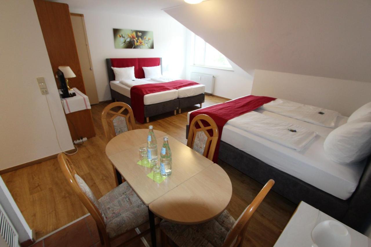 Hotel Leo Muehlhausen Екстер'єр фото