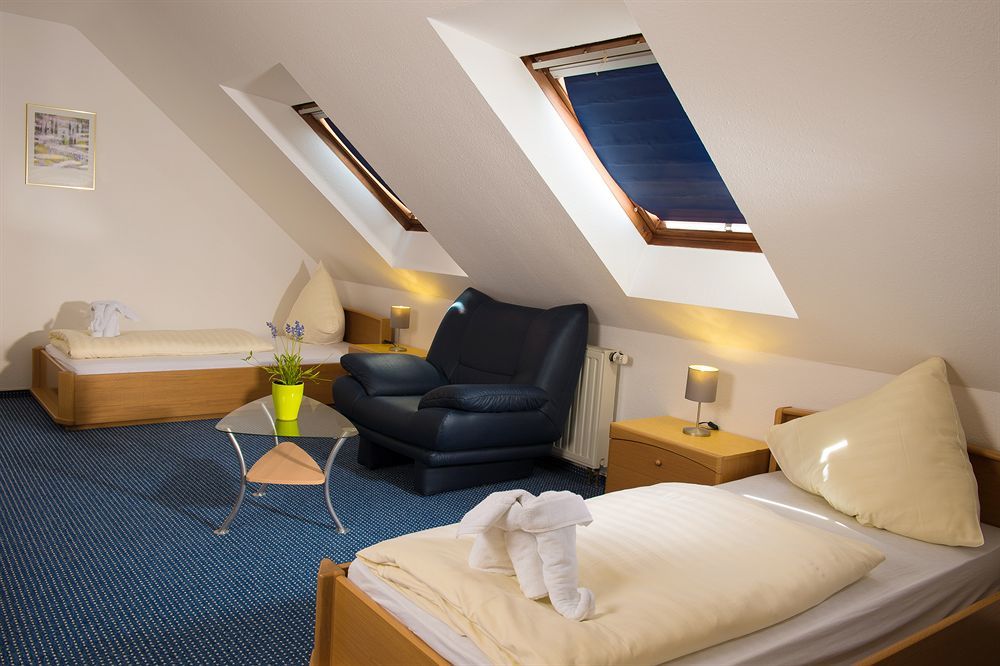 Hotel Leo Muehlhausen Екстер'єр фото