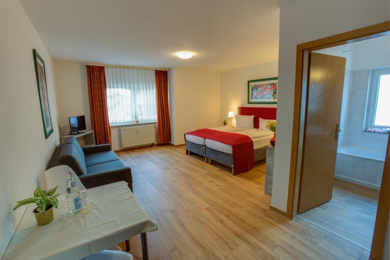 Hotel Leo Muehlhausen Екстер'єр фото