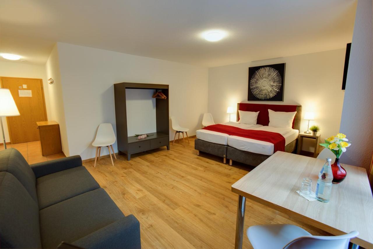 Hotel Leo Muehlhausen Екстер'єр фото