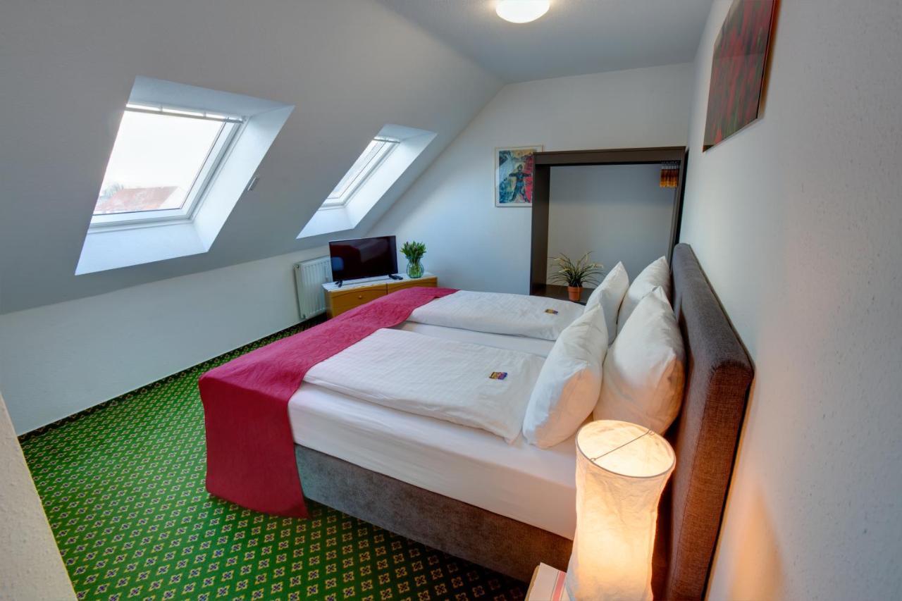 Hotel Leo Muehlhausen Екстер'єр фото