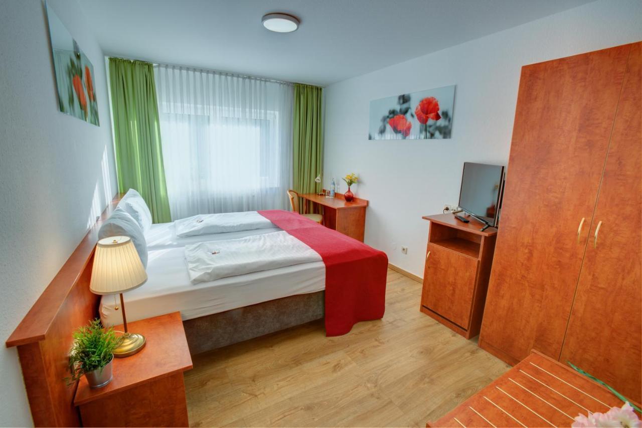 Hotel Leo Muehlhausen Екстер'єр фото